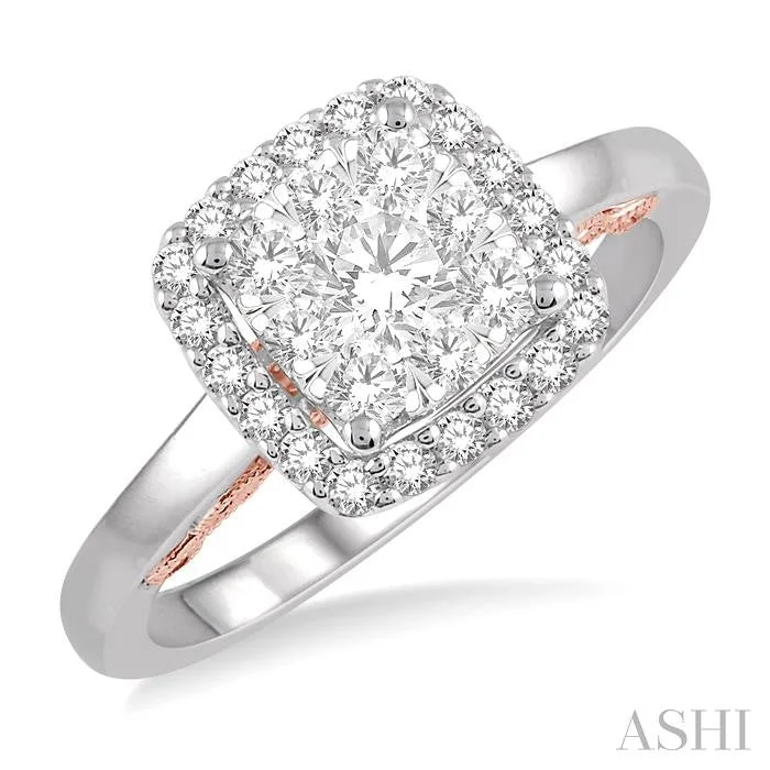 CUSHION SHAPE HALO LOVEBRIGHT ESSENTIAL DIAMOND RING