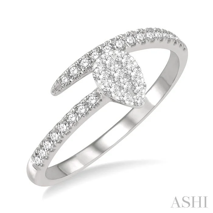 PEAR SHAPE LOVEBRIGHT DIAMOND FASHION RING