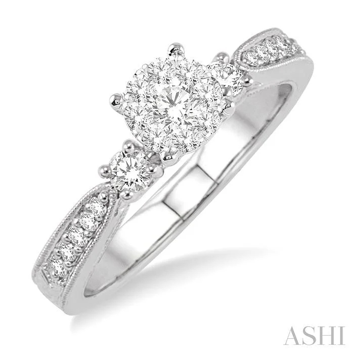 ROUND SHAPE LOVEBRIGHT DIAMOND ENGAGEMENT RING