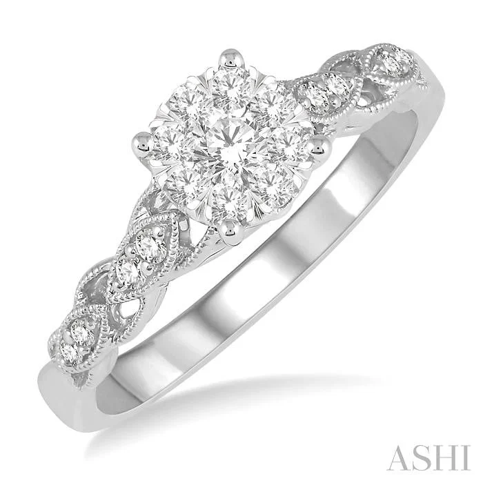 ROUND SHAPE LOVEBRIGHT DIAMOND ENGAGEMENT RING