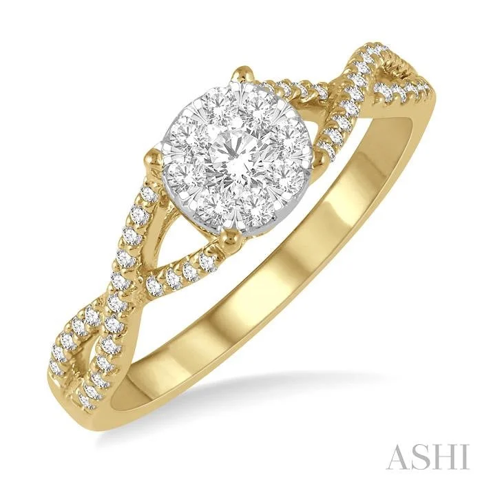 ROUND SHAPE LOVEBRIGHT DIAMOND ENGAGEMENT RING